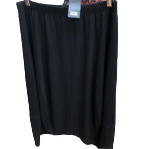 Eileen Fisher  black oversized fits 10-12 black just above the knee NWT